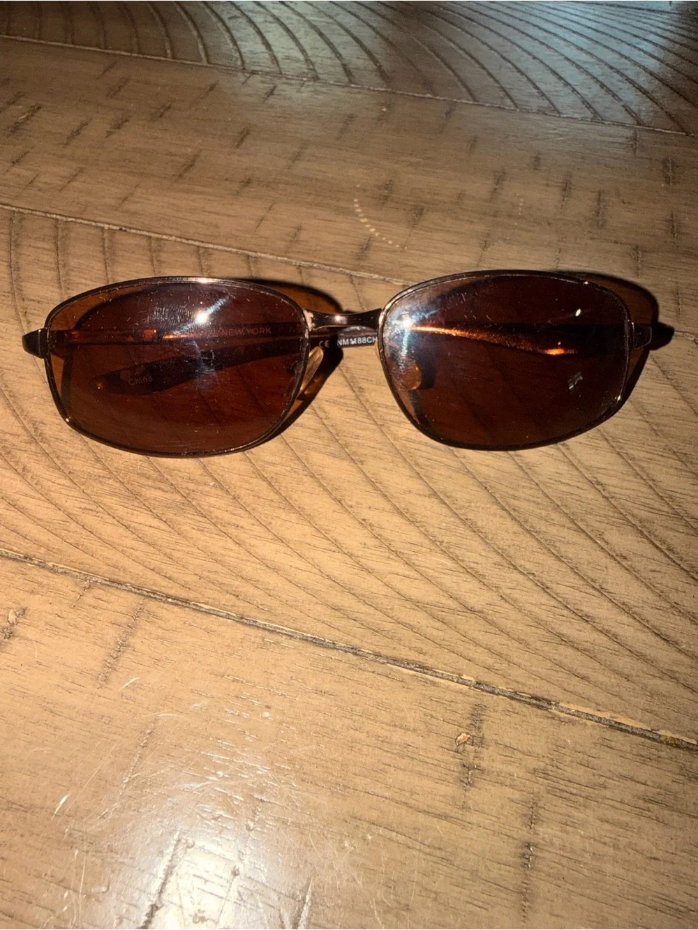 Vintage Jones new york oval sunglasses tortoise JNM1188CH 90s Y2k wire frame